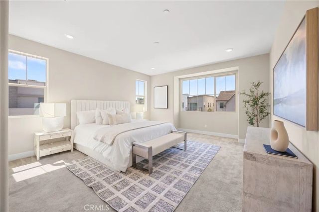 161 Scale, Irvine, CA 92618