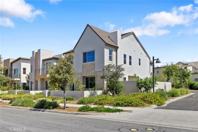 161 Scale, Irvine, CA 92618