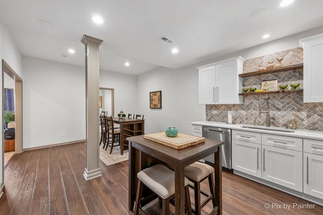 3654 Old Bridge Lane, Elgin, IL 60124