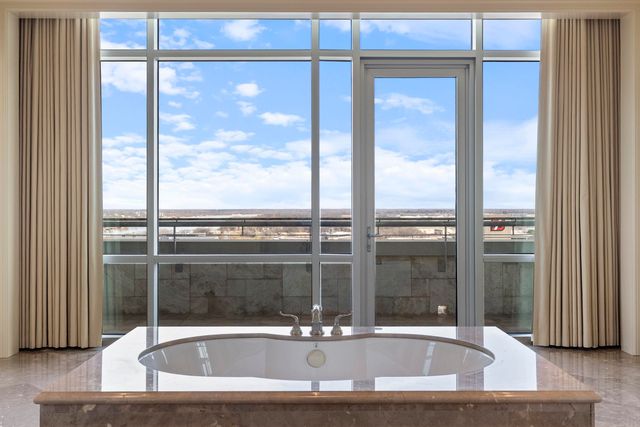 300 E 3rd St Apt 1604 1702, Little Rock, AR 72201