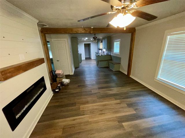 950 N Mccart Street, Stephenville, TX 76401