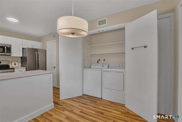 972 Heritage Village B, Southbury, CT 06488