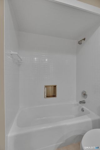 972 Heritage Village B, Southbury, CT 06488