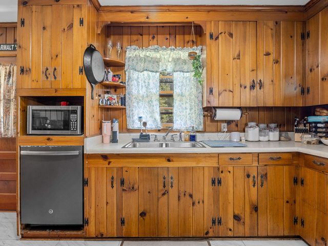 347 Crestview Drive, Spartanburg, SC 29306