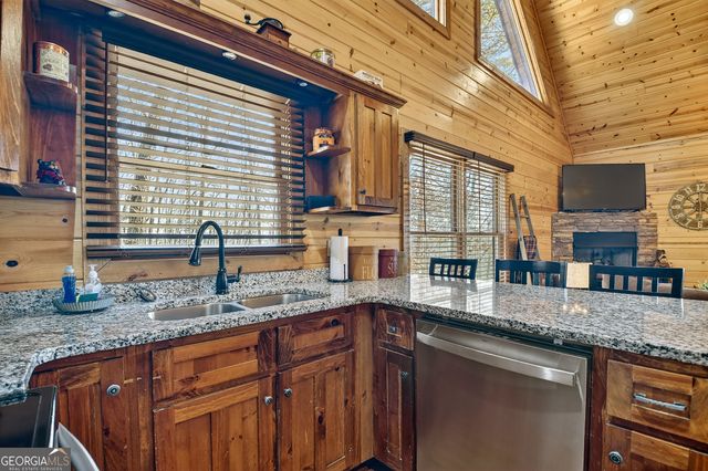 78 Brass Hill Road, Blue Ridge, GA 30513