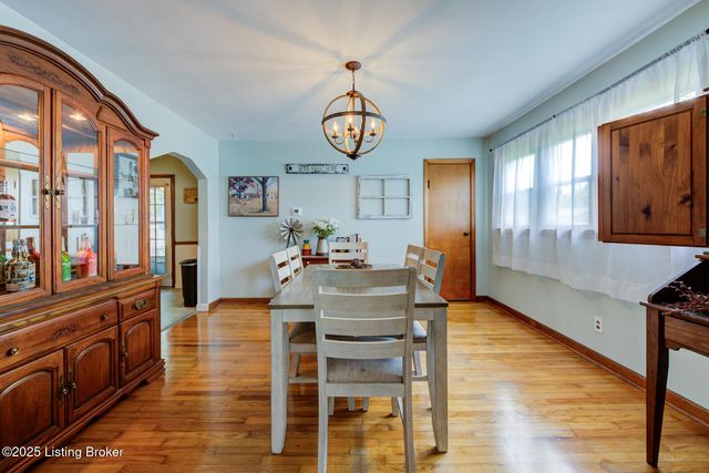 11704 E Hwy 44 E, Mt Washington, KY 40047