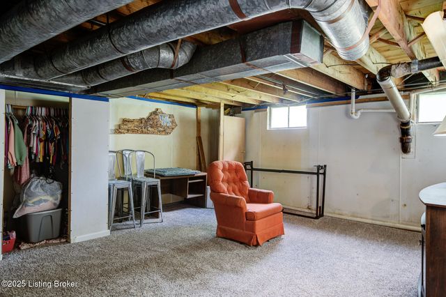 11704 E Hwy 44 E, Mt Washington, KY 40047
