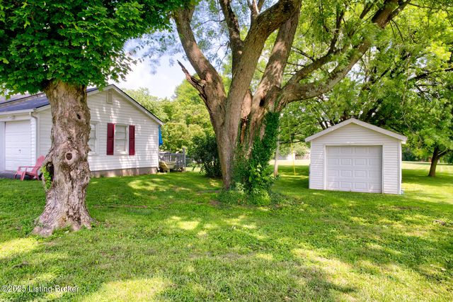 11704 E Hwy 44 E, Mt Washington, KY 40047
