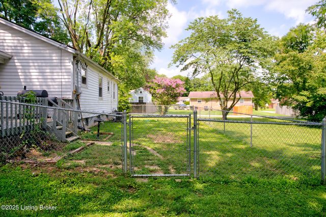 11704 E Hwy 44 E, Mt Washington, KY 40047
