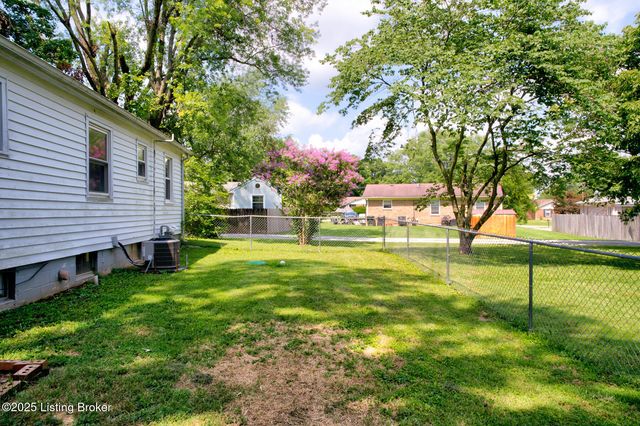 11704 E Hwy 44 E, Mt Washington, KY 40047