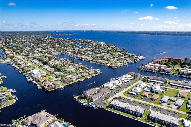 4009 SE 19th AVE 3, Cape Coral, FL 33904