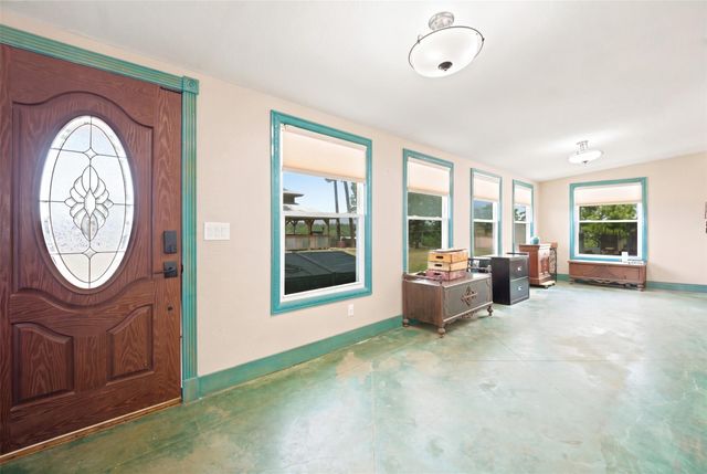 114 Pinedale DR, Bastrop, TX 78602