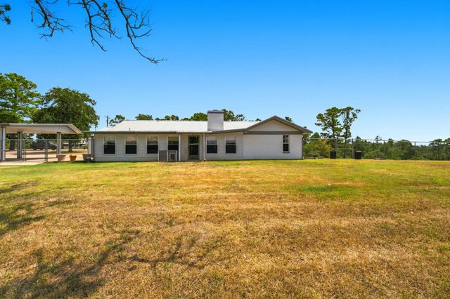 114 Pinedale DR, Bastrop, TX 78602