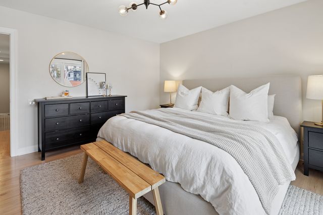 3121 N Orchard Street 2N, Chicago, IL 60657