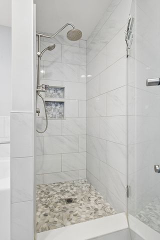 3121 N Orchard Street 2N, Chicago, IL 60657