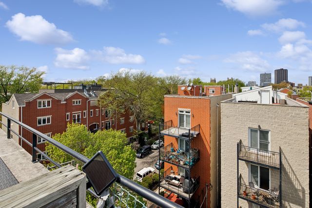 3121 N Orchard Street 2N, Chicago, IL 60657