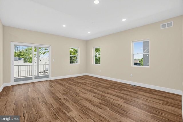 1650 RESERVOIR AVE, Willow Grove, PA 19090