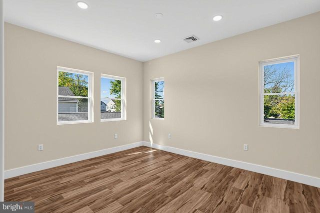 1650 RESERVOIR AVE, Willow Grove, PA 19090