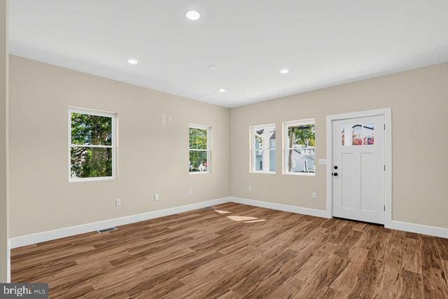 1650 RESERVOIR AVE, Willow Grove, PA 19090