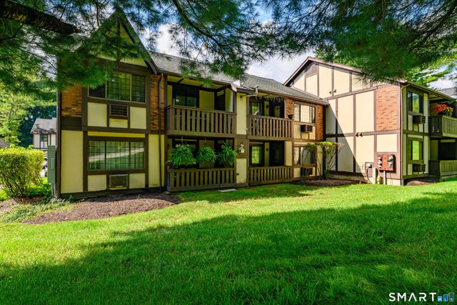 19 Eden Court 19, Brookfield, CT 06804