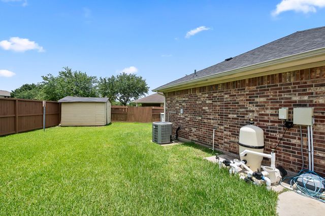 418 Sun River Lane, Dickinson, TX 77539