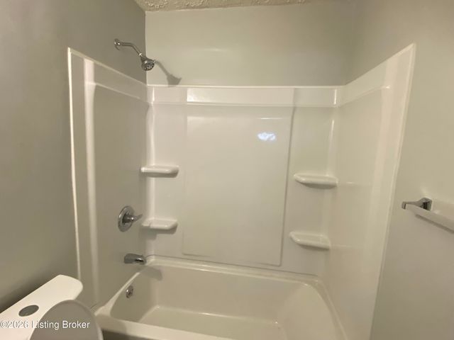 1940 S 28th St, Louisville, KY 40210