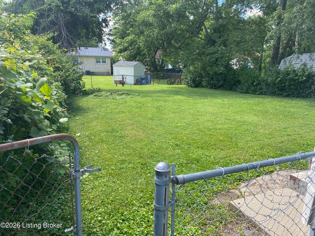 1940 S 28th St, Louisville, KY 40210