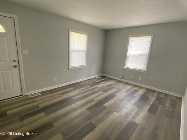 1940 S 28th St, Louisville, KY 40210