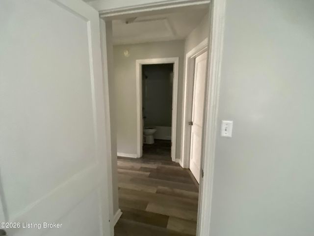 1940 S 28th St, Louisville, KY 40210