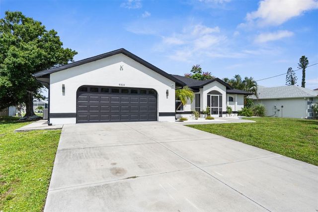 9310 ROSEBUD CIRCLE, Port Charlotte, FL 33981