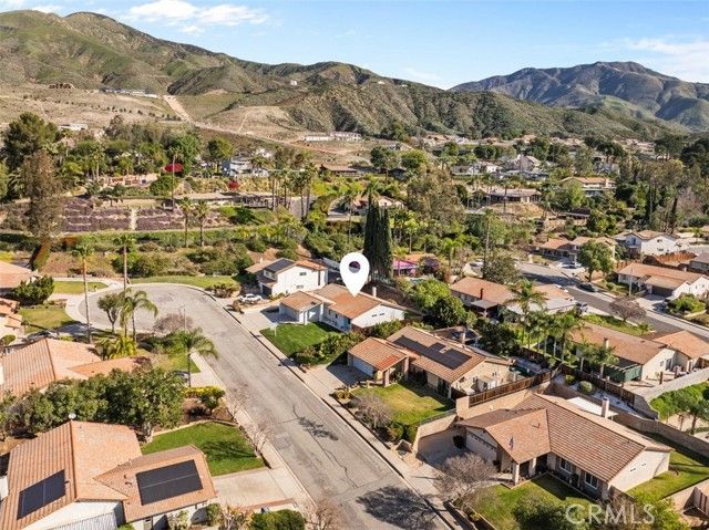 2905 Overland Court, Highland, CA 92346