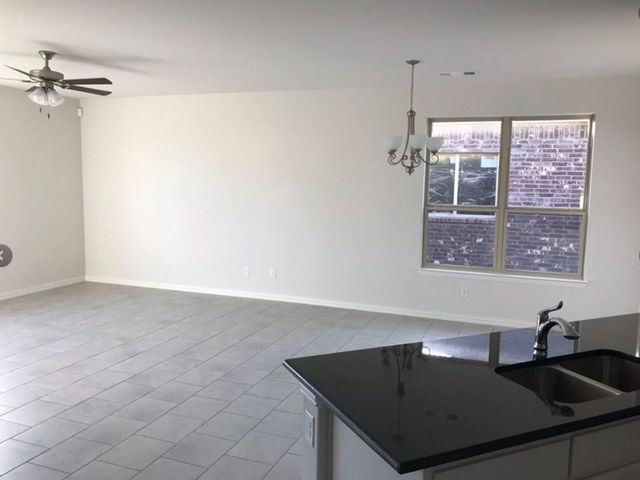 305 Lead Creek Drive, Fort Worth, TX 76131