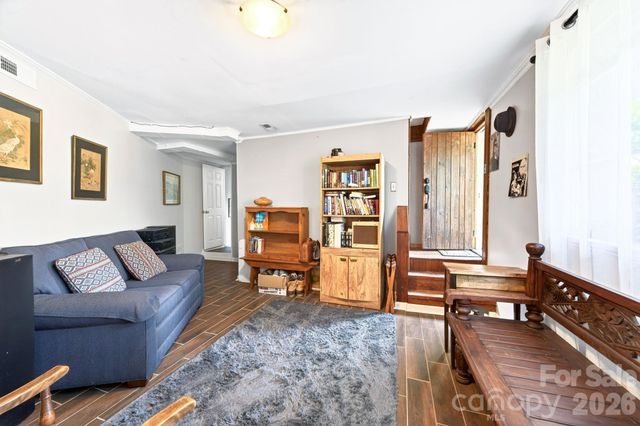 126 Maney Avenue, Asheville, NC 28804