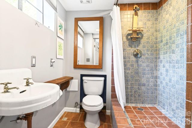 126 Maney Avenue, Asheville, NC 28804