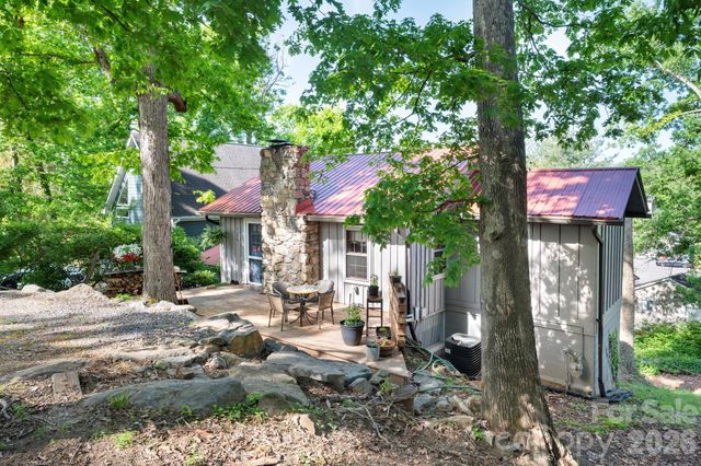 126 Maney Avenue, Asheville, NC 28804