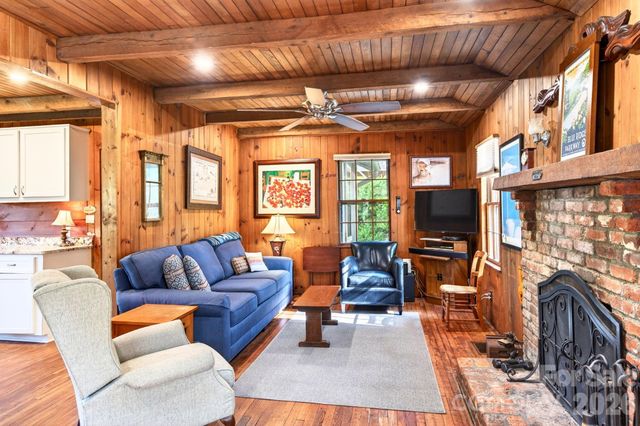 126 Maney Avenue, Asheville, NC 28804