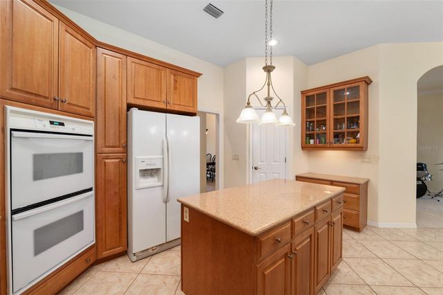 8476 SW 10TH ROAD, Gainesville, FL 32607