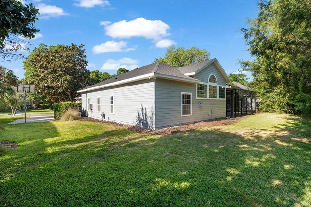 8476 SW 10TH ROAD, Gainesville, FL 32607