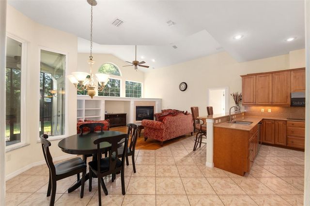 8476 SW 10TH ROAD, Gainesville, FL 32607
