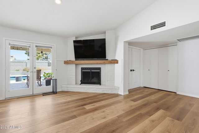 54 W CARVER Road, Tempe, AZ 85284