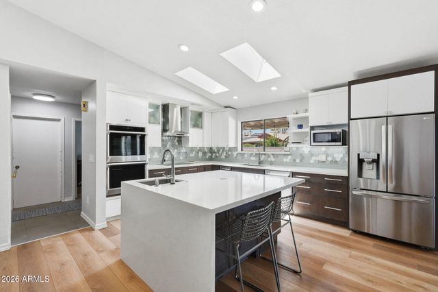 54 W CARVER Road, Tempe, AZ 85284