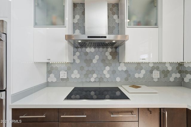54 W CARVER Road, Tempe, AZ 85284