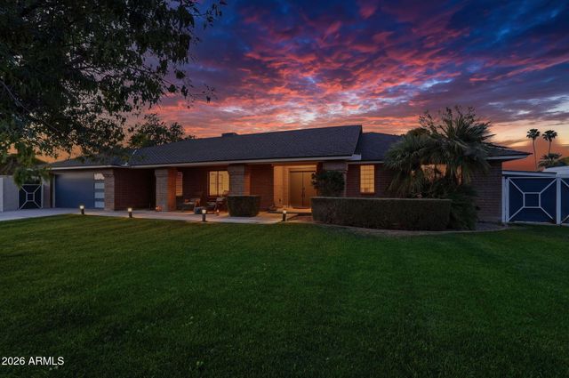54 W CARVER Road, Tempe, AZ 85284