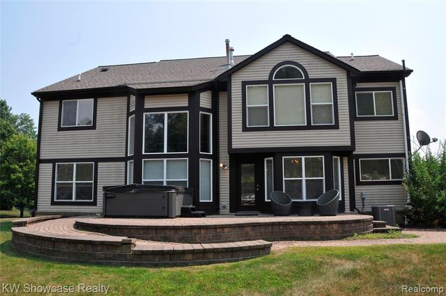 5444 Buell Drive, Commerce Twp, MI 48382