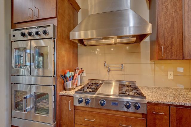 1754 Highland Drive, Whitney, TX 76692