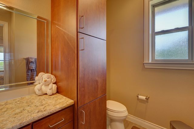 1754 Highland Drive, Whitney, TX 76692