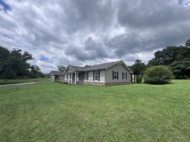 1161 Barkley Hills Rd, Clarksville, TN 37040