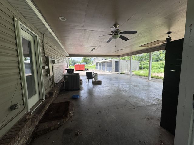 1161 Barkley Hills Rd, Clarksville, TN 37040