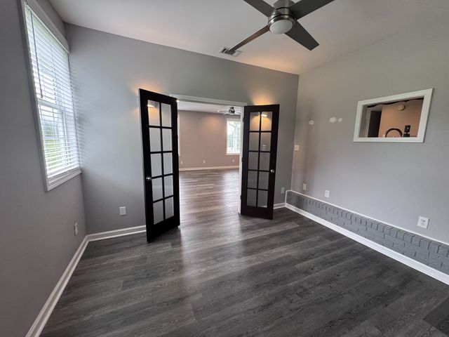 1161 Barkley Hills Rd, Clarksville, TN 37040