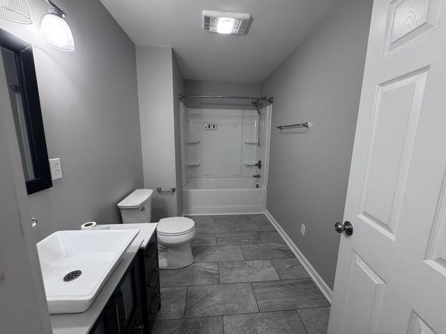 1161 Barkley Hills Rd, Clarksville, TN 37040
